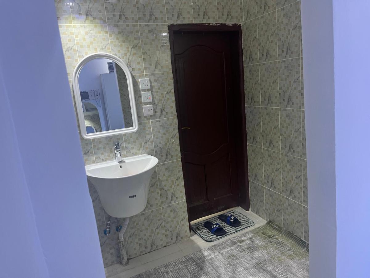 غرفة و دورة مياه خاصة - Private And Bathroom Appartement
