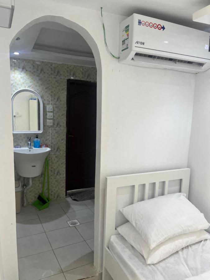 غرفة و دورة مياه خاصة - Private And Bathroom Appartement